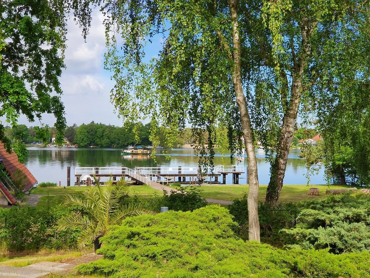 Waldhotel Am See Berlin-Schmoeckwitz 3*, Berlin