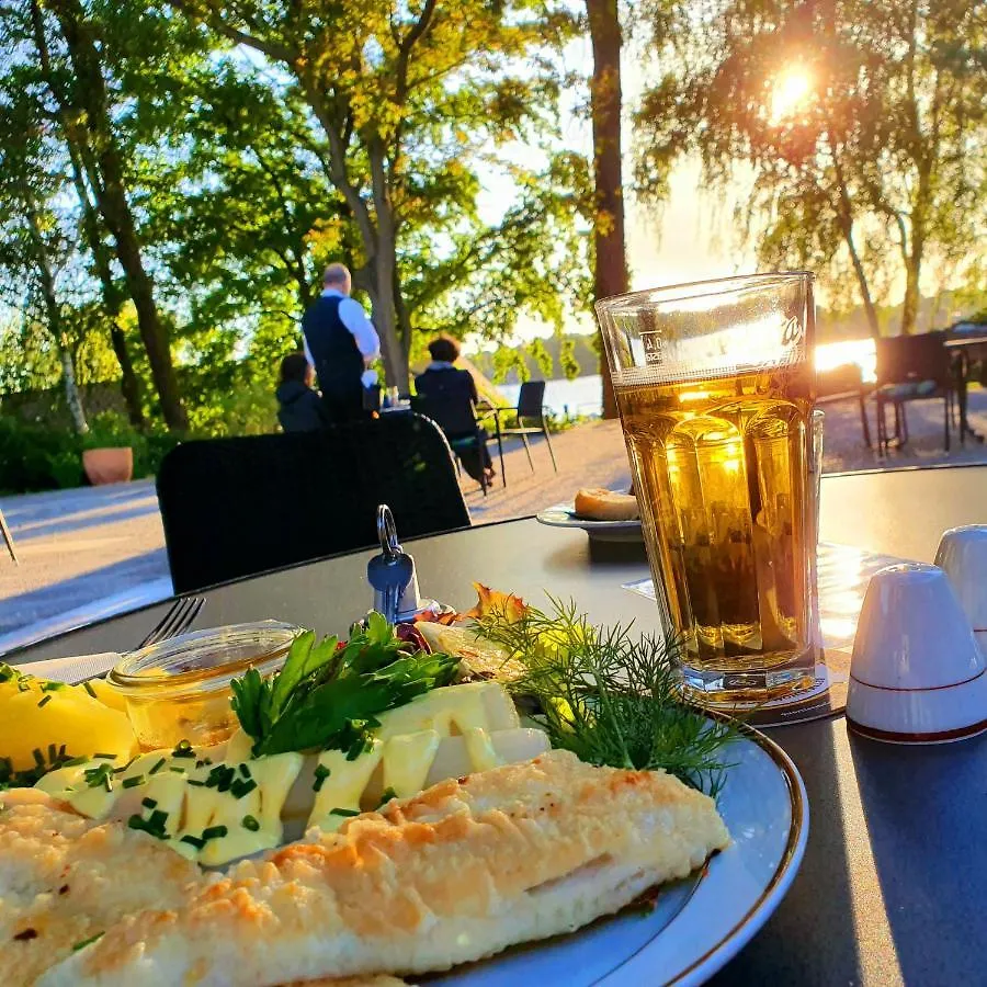 *** Hotel Waldhotel Am See Berlin-Schmoeckwitz Německo