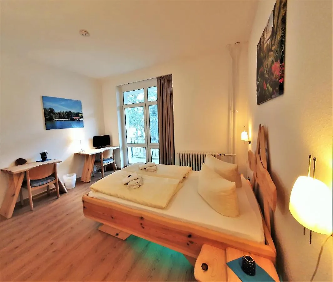 *** Hotel Waldhotel Am See Berlin-Schmoeckwitz Německo
