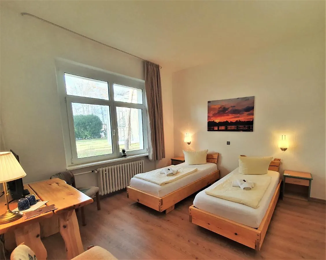 Hotel Waldhotel Am See Berlin-Schmoeckwitz