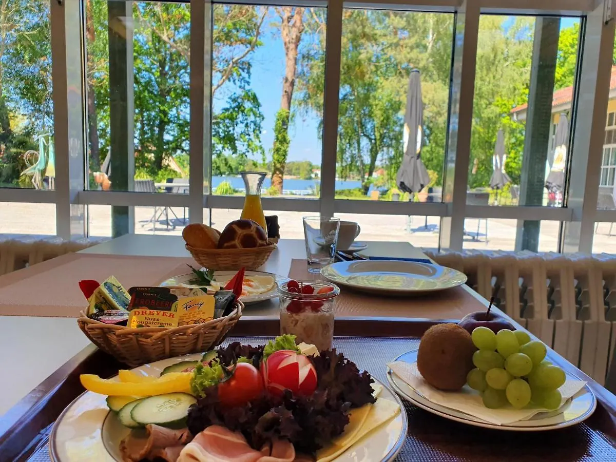 Hotel Waldhotel Am See Berlin-Schmoeckwitz