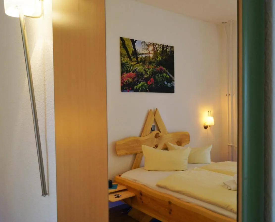 Waldhotel Am See Berlin-Schmoeckwitz 독일